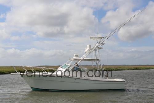 Tekniset tiedot ja arvostelut